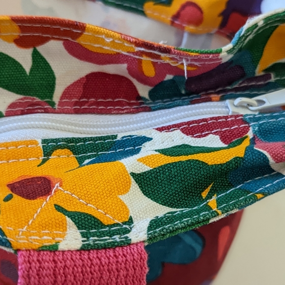 Holiday Fair Multicolor Floral Tote Travel Shopping Handbag - Picture 6 of 15